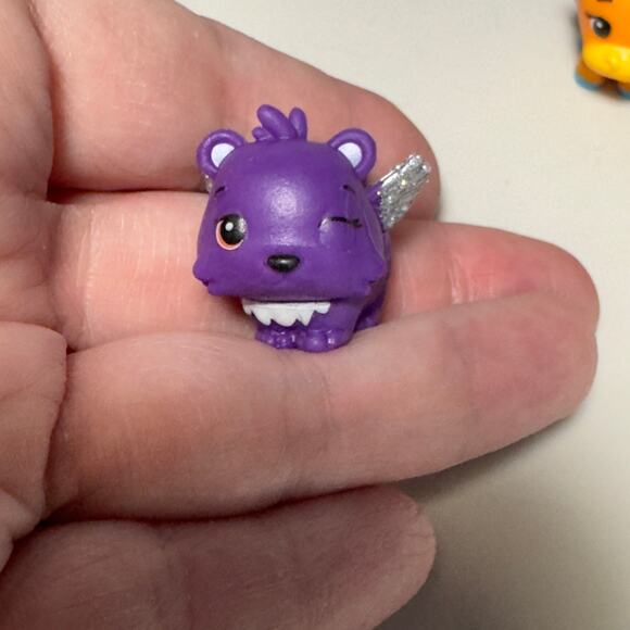 Hatchimals lot of 12 Colleggtibles Collectible Figures Small Tiny Animals Pets - Picture 5 of 14